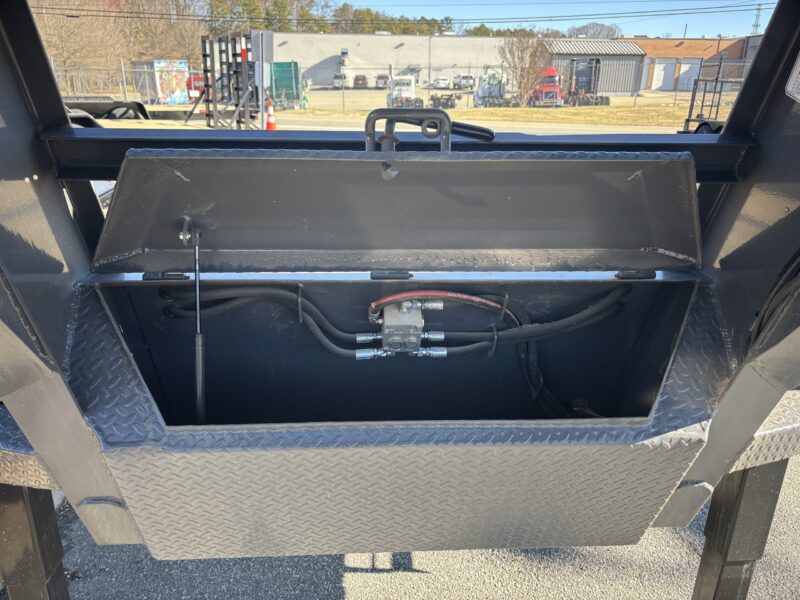 2025 Horizon FYZ 8.5x34 Gooseneck Deckover Equipment Trailer Hydraulic Dovetail 25K GVWR for Sale in Winston-Salem - - Image 8