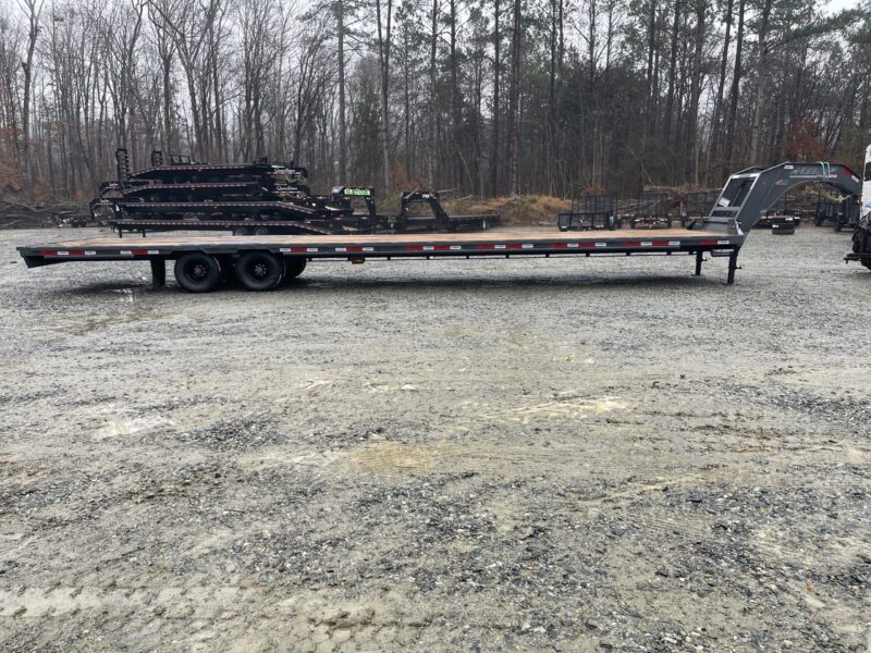 2025 Horizon FHZ 8.5x40 Gooseneck Deckover Equipment Trailer Ladder Ramps 26K GVWR for sale in Thomasville - - Image 2