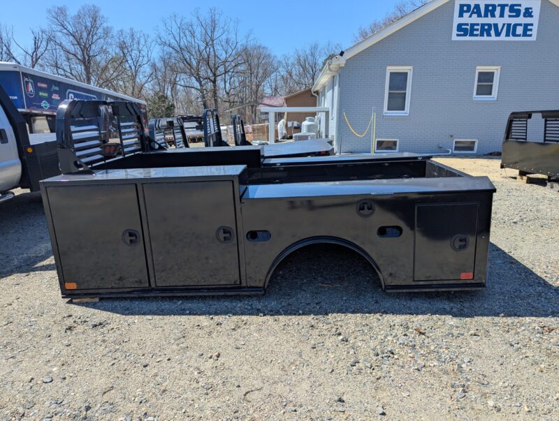 2025 Bedrock Marble Cab and Chassis bed 11'4 x 84" Long bed Dually. 84" CA 6Box. 30k B&W Gooseneck ball w/ 18k Bumper hitch - Image 5
