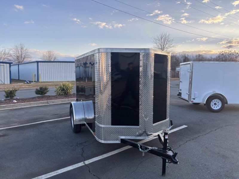 2025 Arising Industries 5x8 Enclosed Trailer STD Swing 3K GVWR