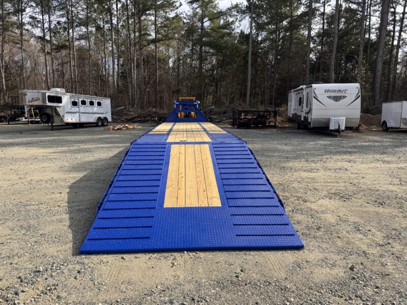 2025 RawMaxx HTX 8.5x40 Gooseneck Deckover Equipment Trailer 11' Hydraulic Tail 24K GVWR - Image 11