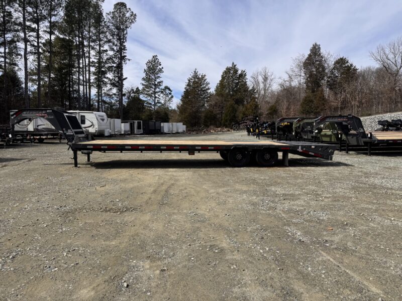 2025 Horizon FHZ 8.5x30 Gooseneck Deckover Equipment Trailer 25K GVWR for sale in Thomasville - - Image 3
