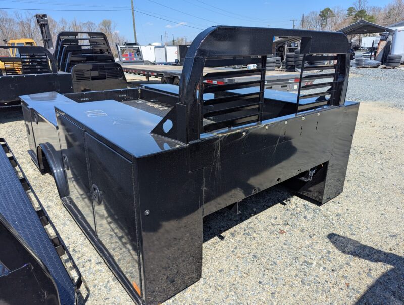 2025 Bedrock Marble Cab and Chassis bed 11'4 x 84" Long bed Dually. 84" CA 6Box. 30k B&W Gooseneck ball w/ 18k Bumper hitch - Image 15