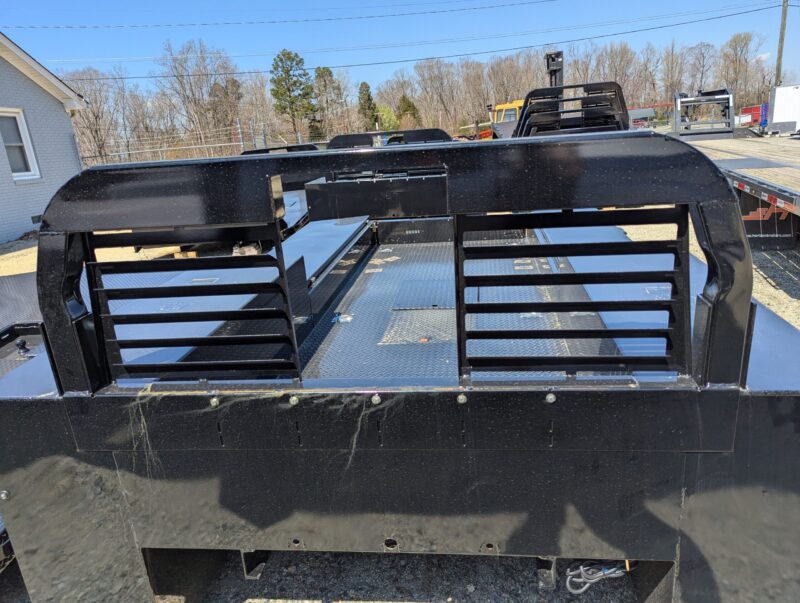 2025 Bedrock Marble Cab and Chassis bed 11'4 x 84" Long bed Dually. 84" CA 6Box. 30k B&W Gooseneck ball w/ 18k Bumper hitch - Image 13