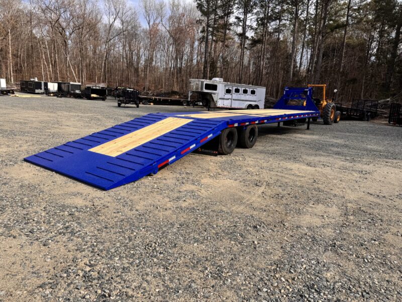 2025 RawMaxx HTX 8.5x40 Gooseneck Deckover Equipment Trailer 11' Hydraulic Tail 24K GVWR - Image 5