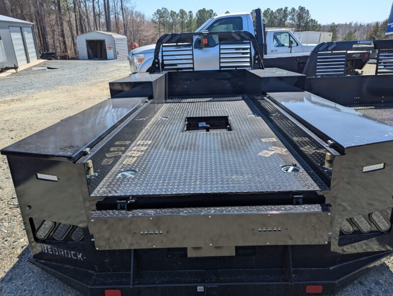 2025 Bedrock Marble Cab and Chassis bed 11'4 x 84" Long bed Dually. 84" CA 6Box. 30k B&W Gooseneck ball w/ 18k Bumper hitch - Image 11