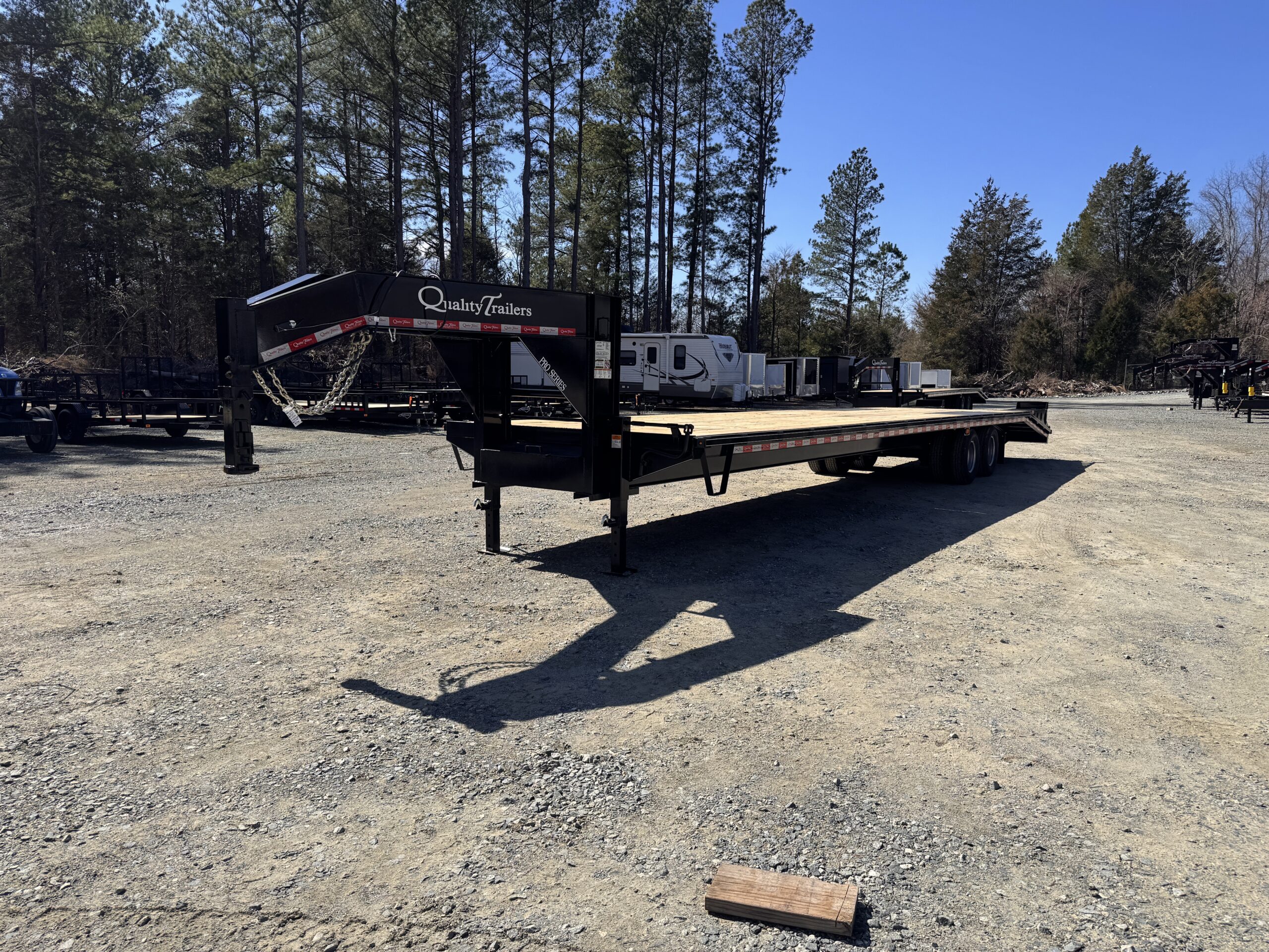 2025 Quality of OH 8.5x40 Gooseneck Deckover Equipment Trailer 25K GVWR