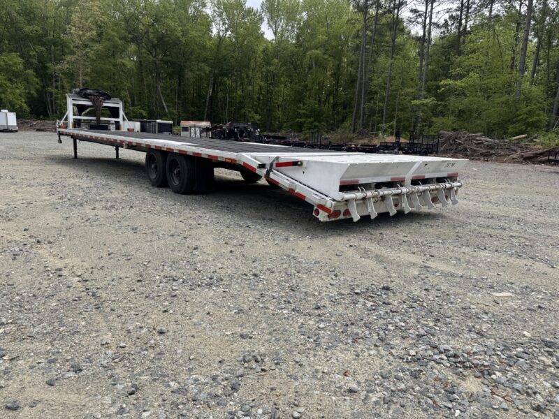 2021 Big Tex 16GN 8.5x40 Gooseneck Deckover Equipment Trailer Mega Ramps 17K GVWR for sale in Thomasville - Image 7