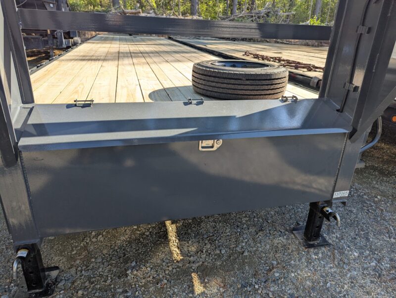2025 Lamar 8.5x40 Gooseneck Deckover Equipment Trailer 16K GVWR - - Image 2