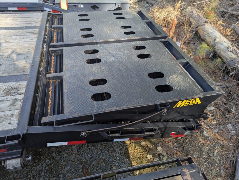 2020 Big Tex Used 25GN 8.5x35+5 Gooseneck Deckover Equipment Trailer Mega Ramps 26K GVWR - Image 7