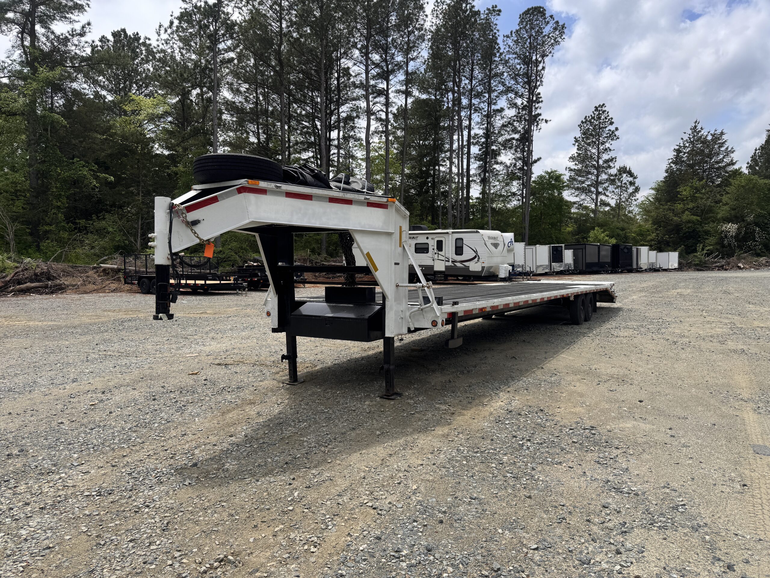 2021 Big Tex 16GN 8.5x40 Gooseneck Deckover Equipment Trailer Mega Ramps 17K GVWR for sale in Thomasville