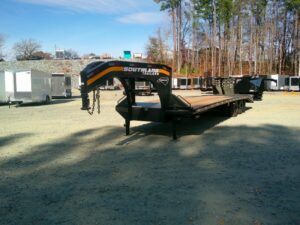 2026 Southland ETGT 8.5x26 Engineered Gooseneck Trailer Beaver Tail Deckover 25K GVWR