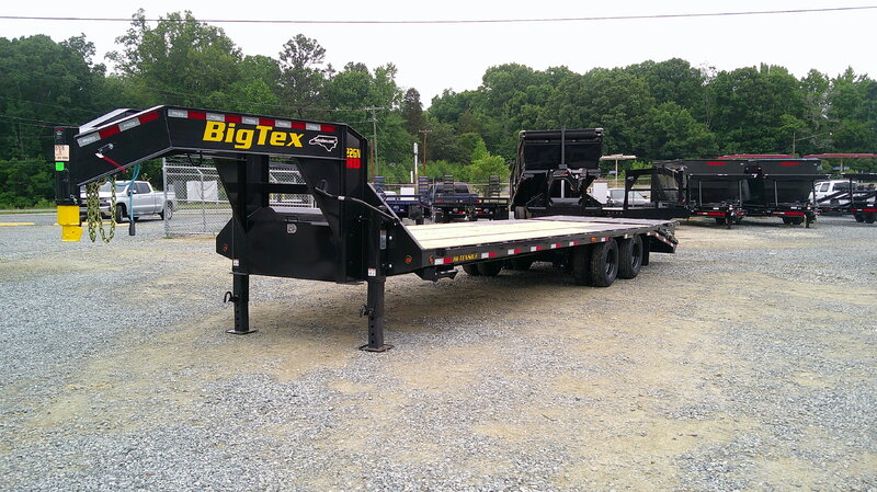 2027 Big Tex 22GN 8.5x30 Gooseneck Deckover Equipment Trailer Mega Ramps 24K GVWR