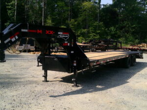 2027 Maxx-D LDX 8.5x30 Gooseneck Deckover Equipment Trailer Maxx-D Out Ramps 24K GVWR