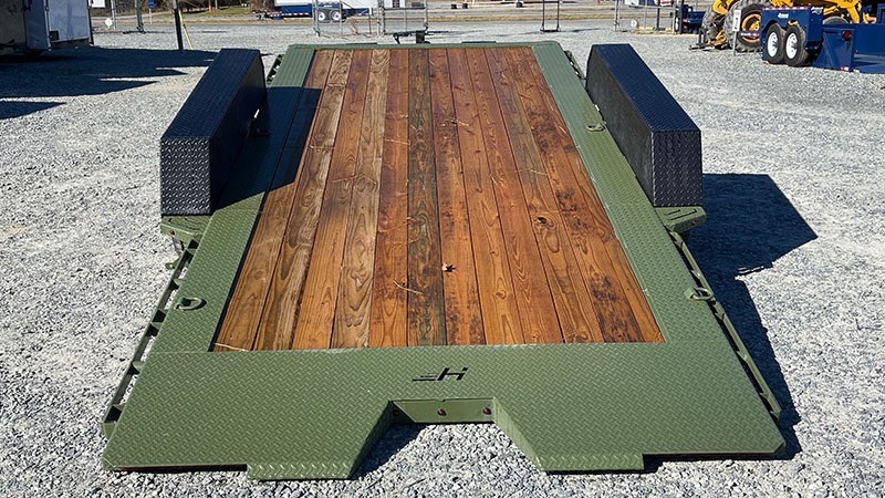 Rear view of a Horizon ETZ tilt deck showing the removable fenders and 83 inches between them